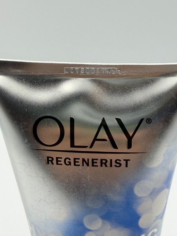 Olay Regenerist Hyaluronic + Peptide 24 Facial Cleanser Fragrance-Free 5oz gallery