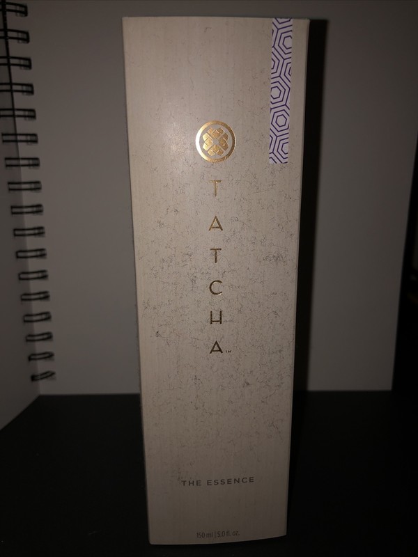 TATCHA The Essence Oil-Free Moisturizing and Skin Softening Serum – 150ml