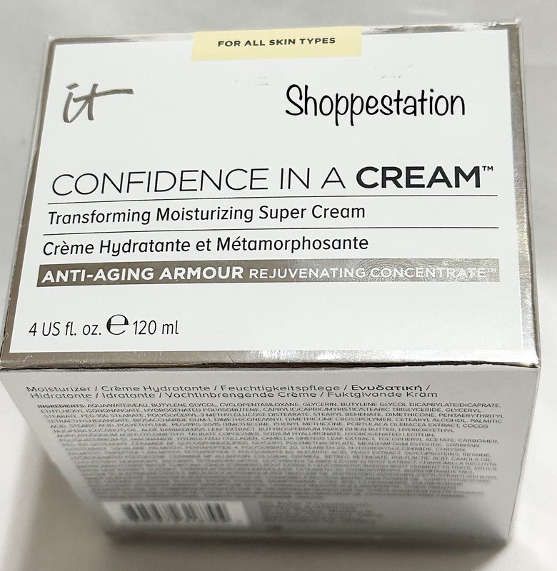 IT Cosmetics Confidence in a Cream Anti Aging Facial Moisturizer 4oz / 120ml gallery