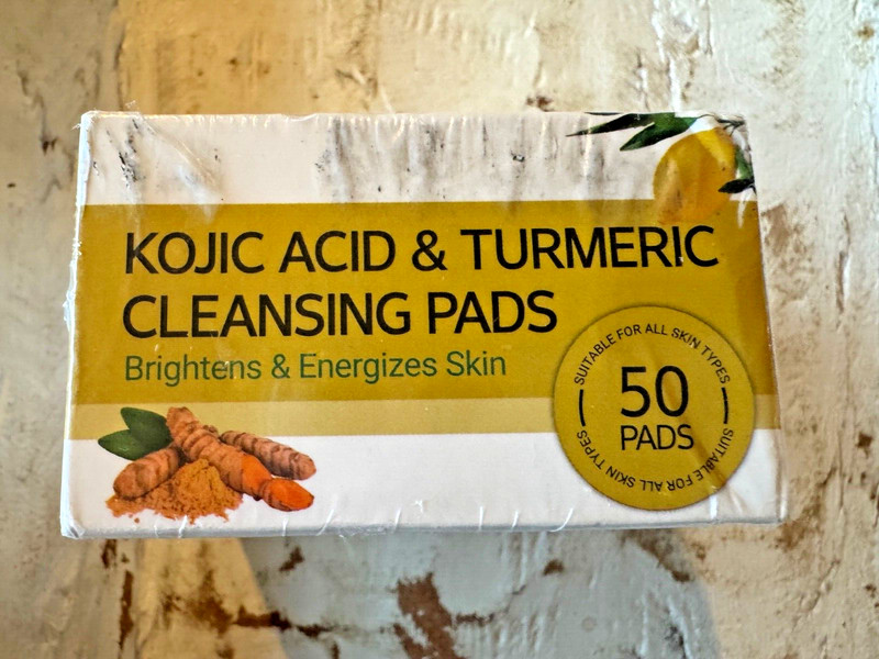 Turmeric and Kojic Acid Cleansing Pads 50 Pcs New & Sealed! Ships free.