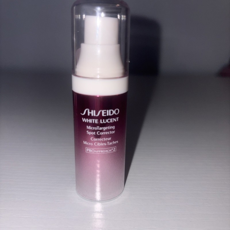 Shiseido White Lucent Microtargeting Spot Corrector Travel Size 9ml / 0.3 Fl Oz