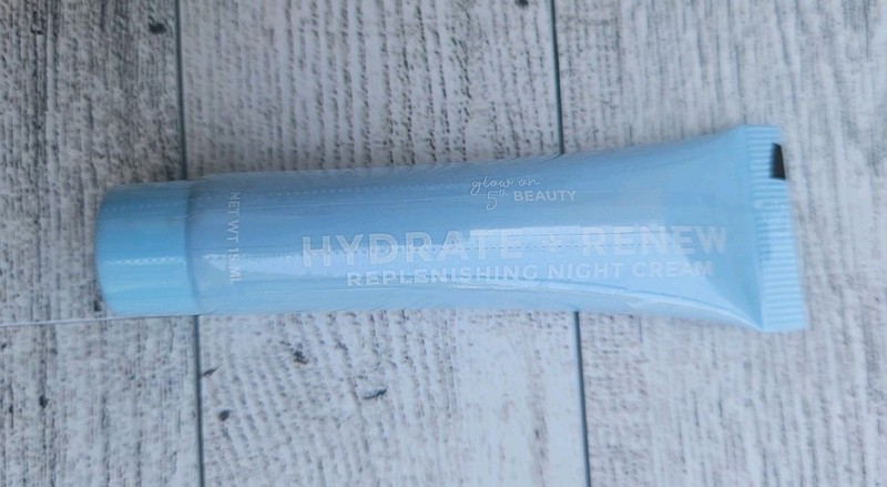Glow on 5th Beauty Hydrate + Renew Replenishing Night Cream 0.50 oz NWOB