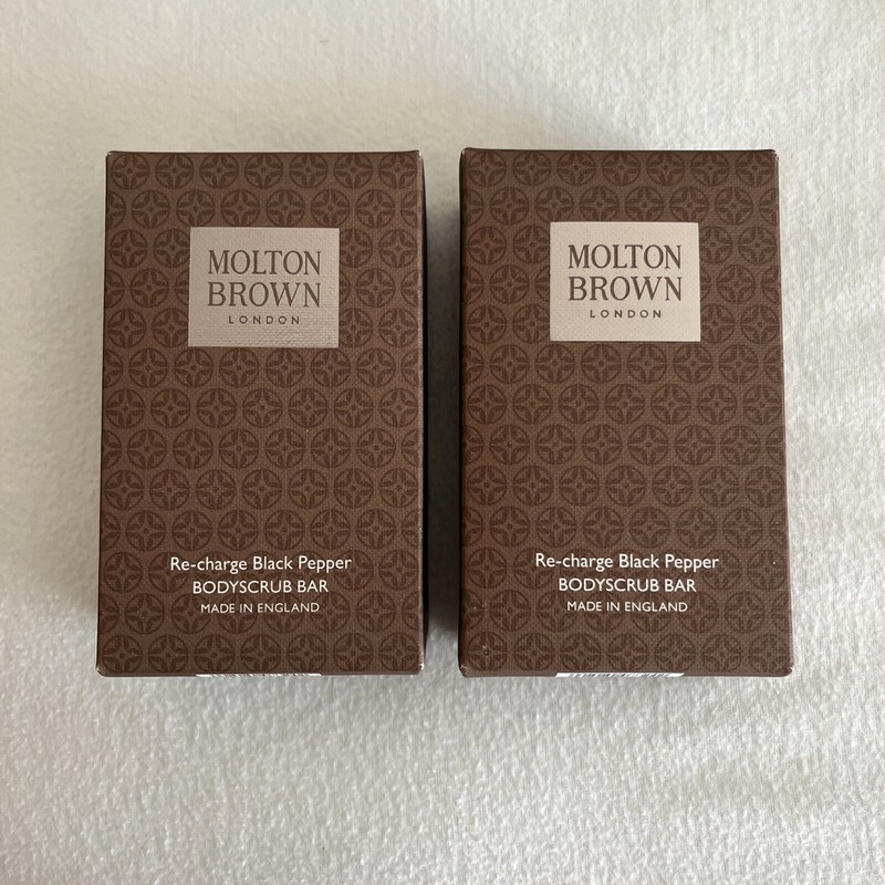 Molton Brown Re-charge Black Pepper Bodyscrub Bar 250g.8.8oz Boxed X2
