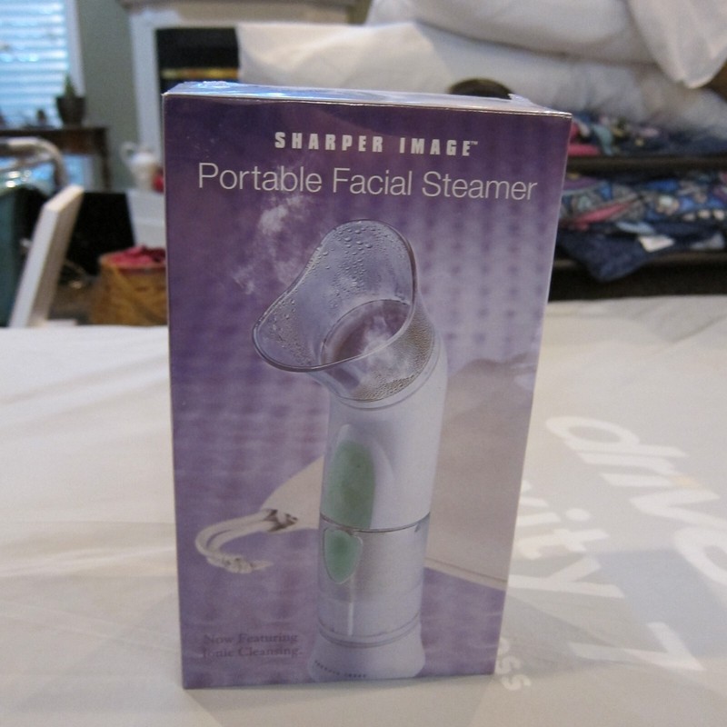 SHARPER IMAGE PORTABLE FACIAL STEAMER NEW IN ORIGINAL SEALED BOX UNOPENED