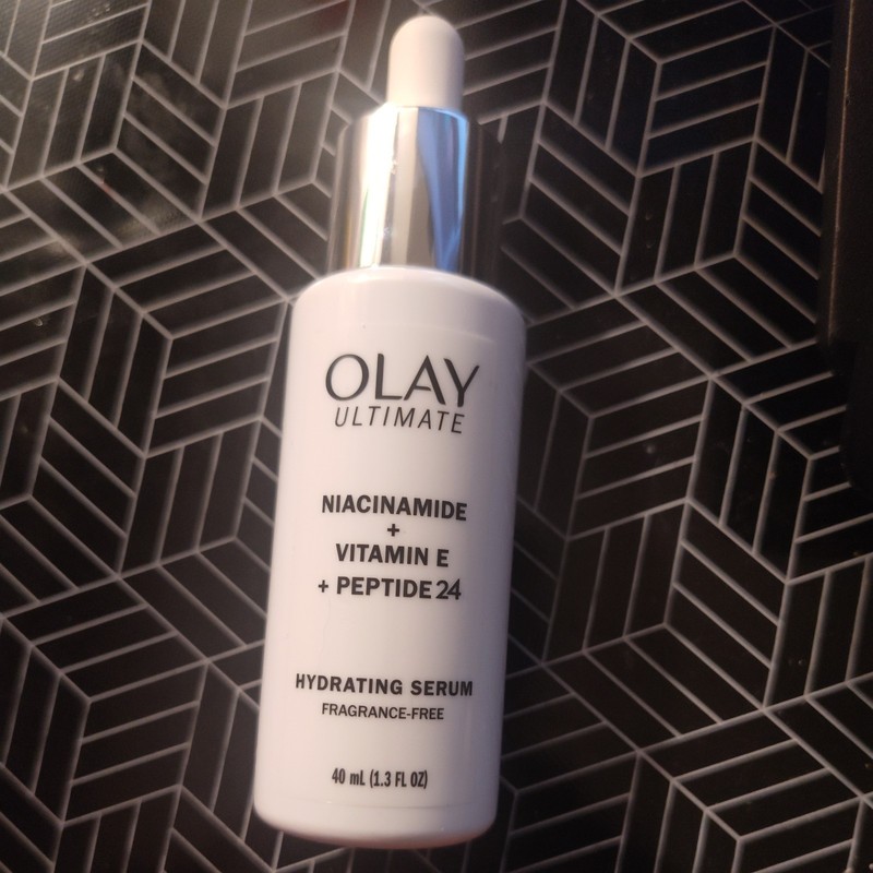 Olay Ultimate Niacinamide + Vitamin E Serum 1.3oz, Brightening & Hydrating