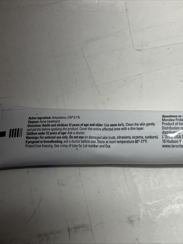 La Roche-Posay Redermic R Anti Aging Retinol 1 Fl Oz White EXP07/27 gallery