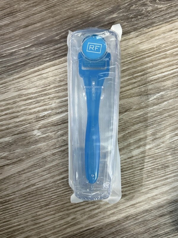 Rodan + Fields Redefine AMP MD Micro Exfoliating Roller, Vial, and 16 Tablets gallery