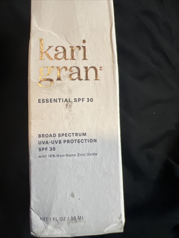 Kari Gran Essential SPF 30 With 18% Non-nano Zinc Oxide. Broad Spectrum UVA