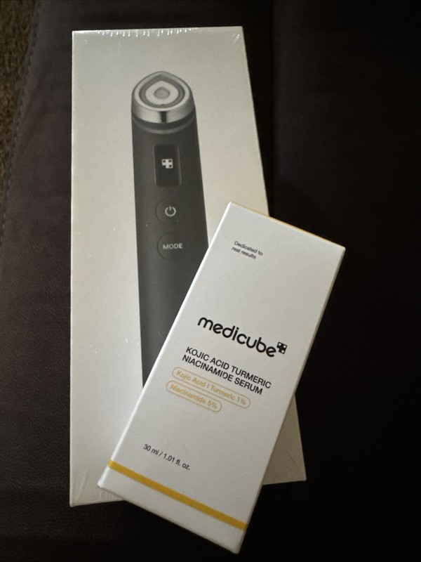 Medicube Age-R Booster Pro Home Skin Care Device Black NEW FACTORY SEALED gallery