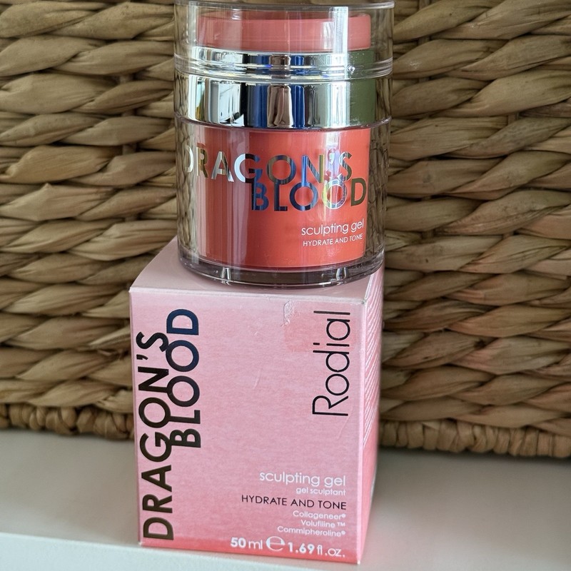 Rodial Dragon's Blood Sculpting Gel Hydrate And Tone 1.69 Fl.oz./50mL NIB gallery