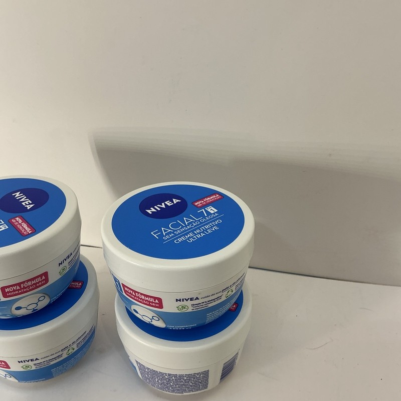 Lot Of 4-Nivea Facial cream7 in 1 nourishing care 100g Each/ New, Exp 04/2028 gallery