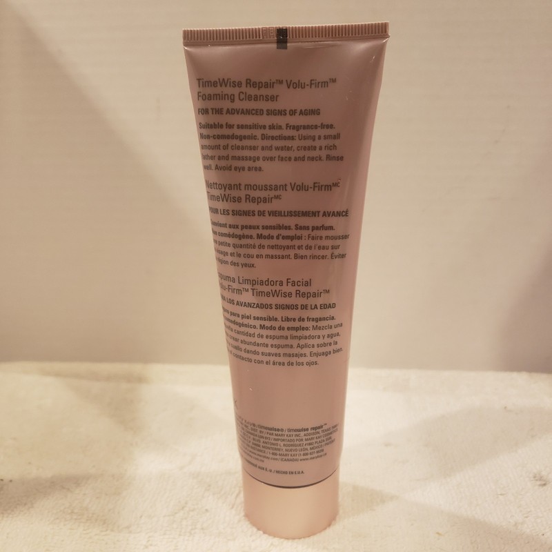 Mary Kay TimeWise Repair Volu-Firm Foaming Cleanser 4.5 oz gallery