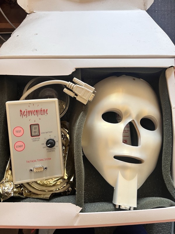 Vintage Original Rejuvenique Facial Toning Mask System Kit Linda Evans # A-GS
