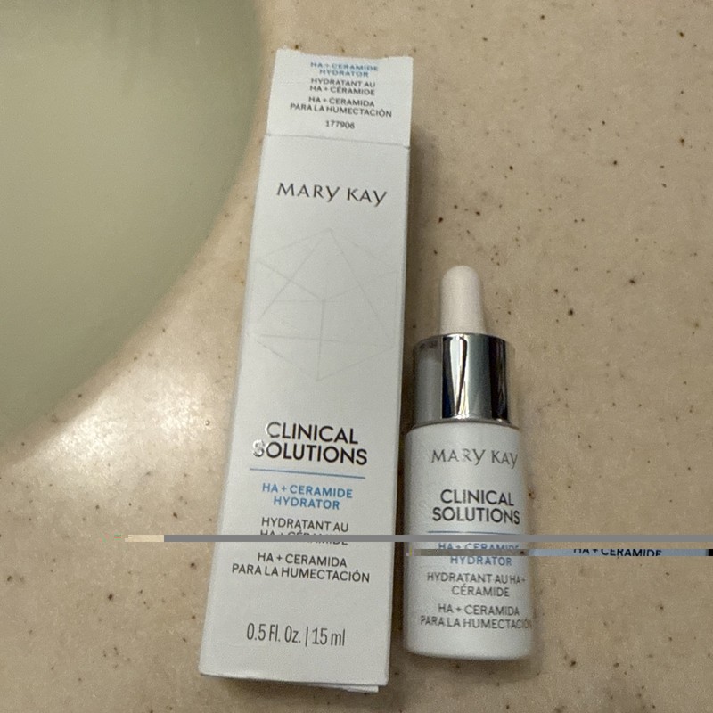 Mary Kay Clinical Solutions HA + Ceramide Hydrator .5oz/15ml Full Size NIB