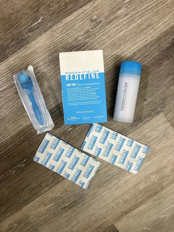 Rodan + Fields Redefine AMP MD Micro Exfoliating Roller, Vial, and 16 Tablets