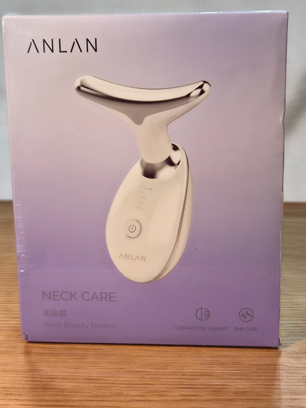 Intense Pulsed Light Wrinkles Reducing Instrument ES-1081 New in Sealed Box