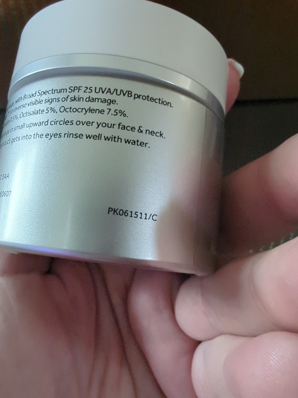 No7 Future Renew Damage Reversal Face Moisturizer DAY Cream 1.69 fl oz SPF 25 gallery