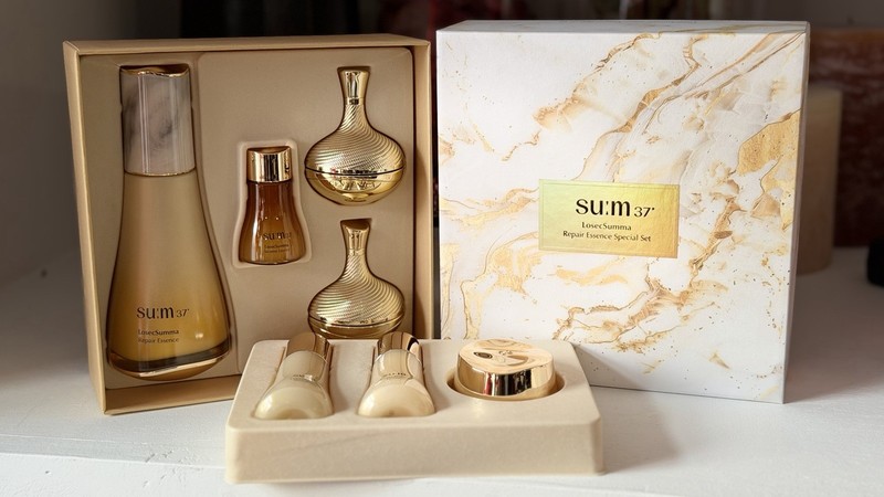 SU:M37 SUM37 LOSECSUMMA REPAIR ESSENCE SPECIAL SET 100ml and GIFTS, Exp 2028 gallery