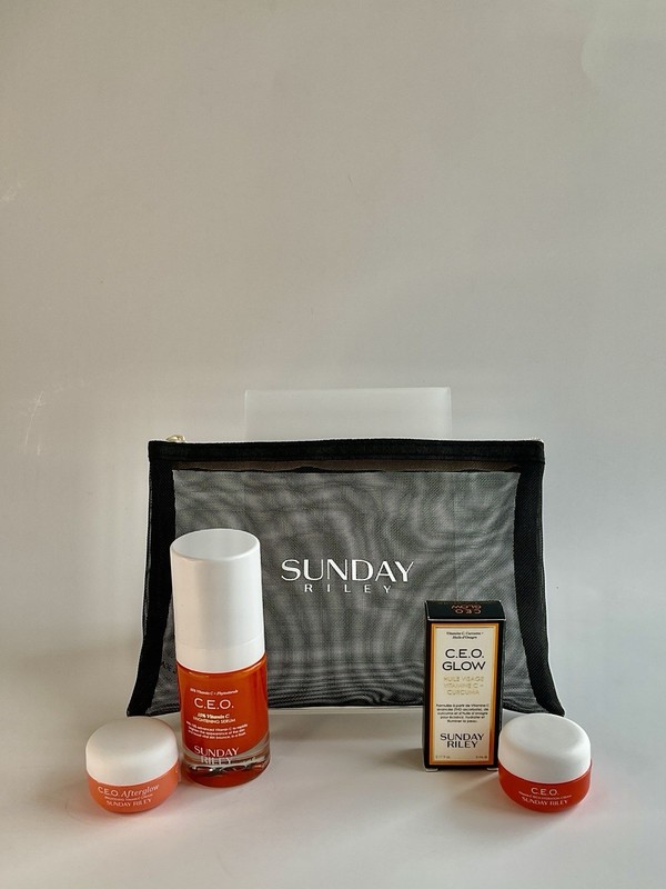 Sunday Riley CEO 15 % Vitamin C Brightening Serum .5oz NWOB W/Bag & 3 CEO minis