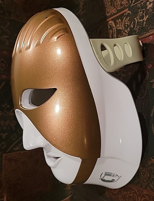 Cleopatra LED Mask - Spa Grade Light Therapy gallery