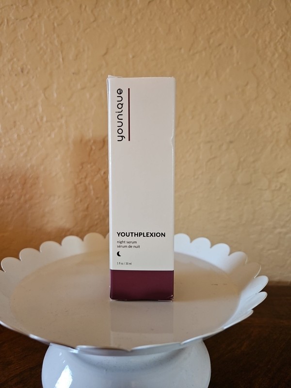Younique Youthplexion Night Serum NEW
