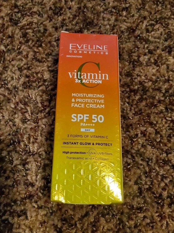 Eveline Cosmetics Vitamin C 3X Moisturizing Day Cream SPF 50 Anti-Aging 30ml
