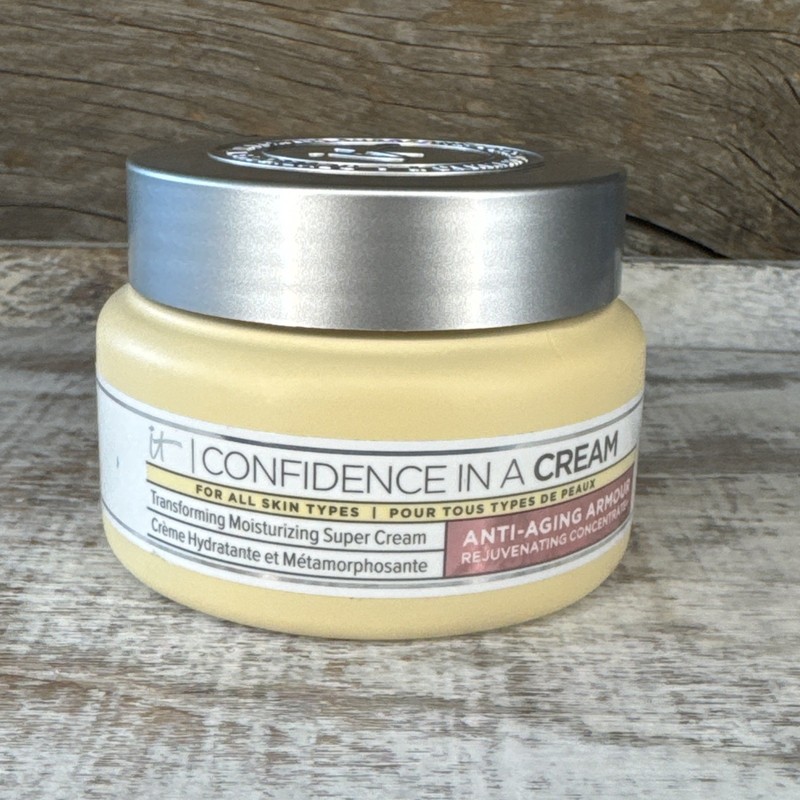 IT Cosmetics Confidence In A Cream Anti Aging Moisturizer 2 Fl Oz NWOB | $65