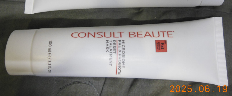 CONSULT BEAUTE MICROBIOME PRE & PROBIOTIC TREATMENT 3.3 OZ