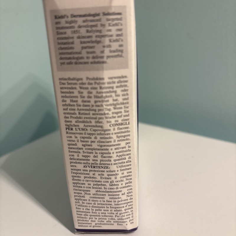 Kiehl's Retinol Wrinkle-Reducing Night Serum & Powder Boxed Set 0.94 oz 28 ml gallery