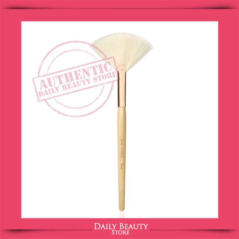 Jane Iredale Blush Brush White Fan NEW FAST SHIP