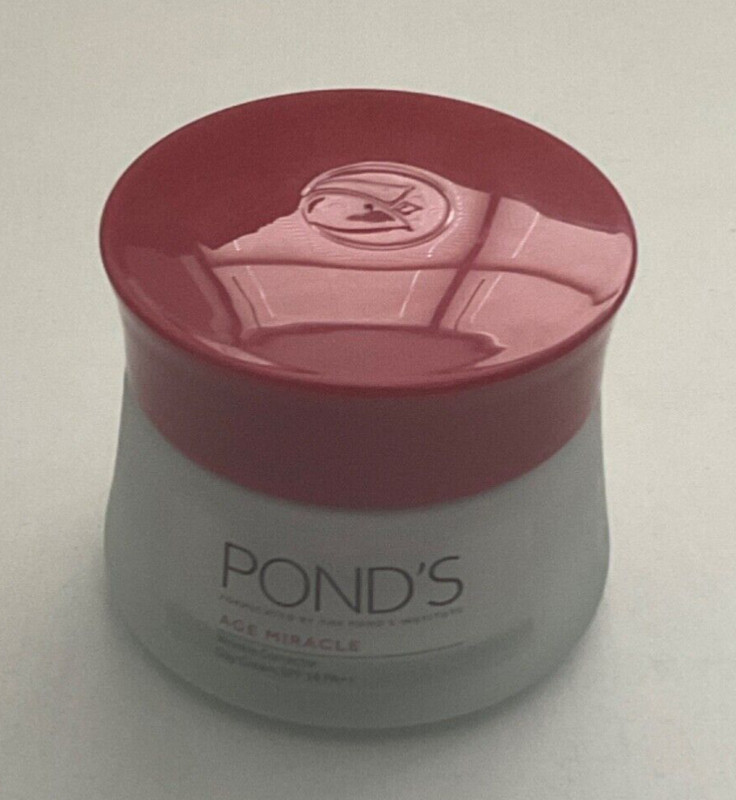 POND’S Age Miracle Wrinkle Corrector Day Cream SPF 18 PA+ 50 Gram No Box