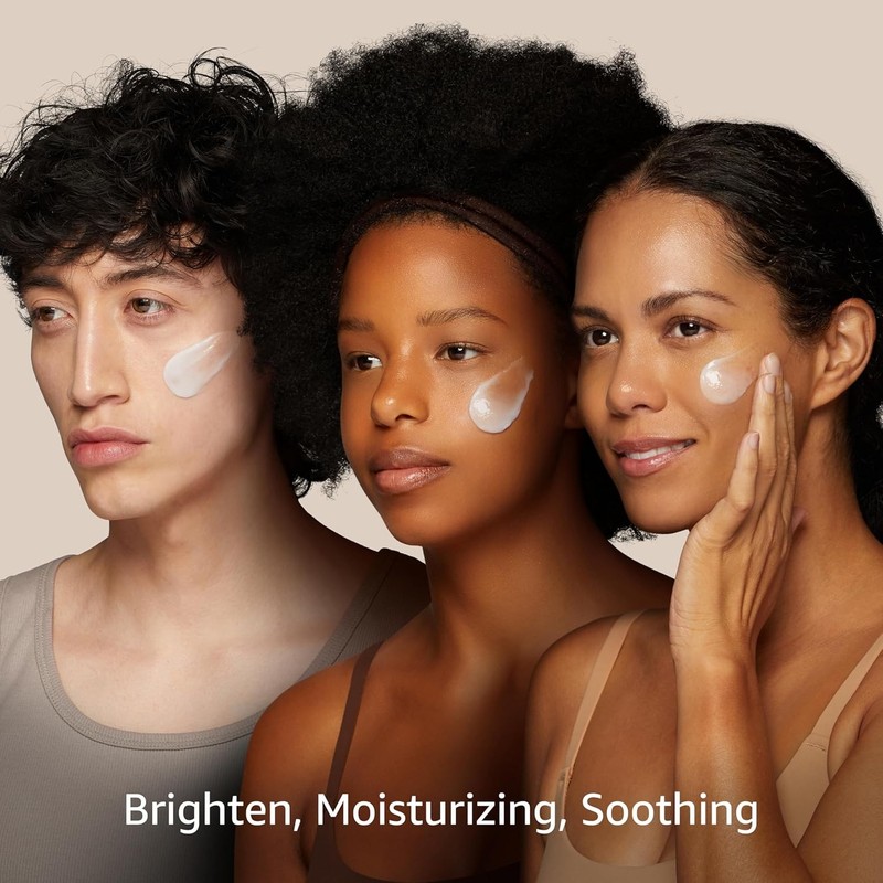 Advanced Melasma Treatment - 3-in-1 Dark Spot Cream with Cica & Niacinamide gallery