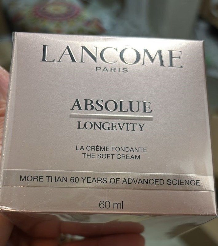Lancôme Absolue Creme Fondante Brightening Soft Cream – 2 oz (231518)