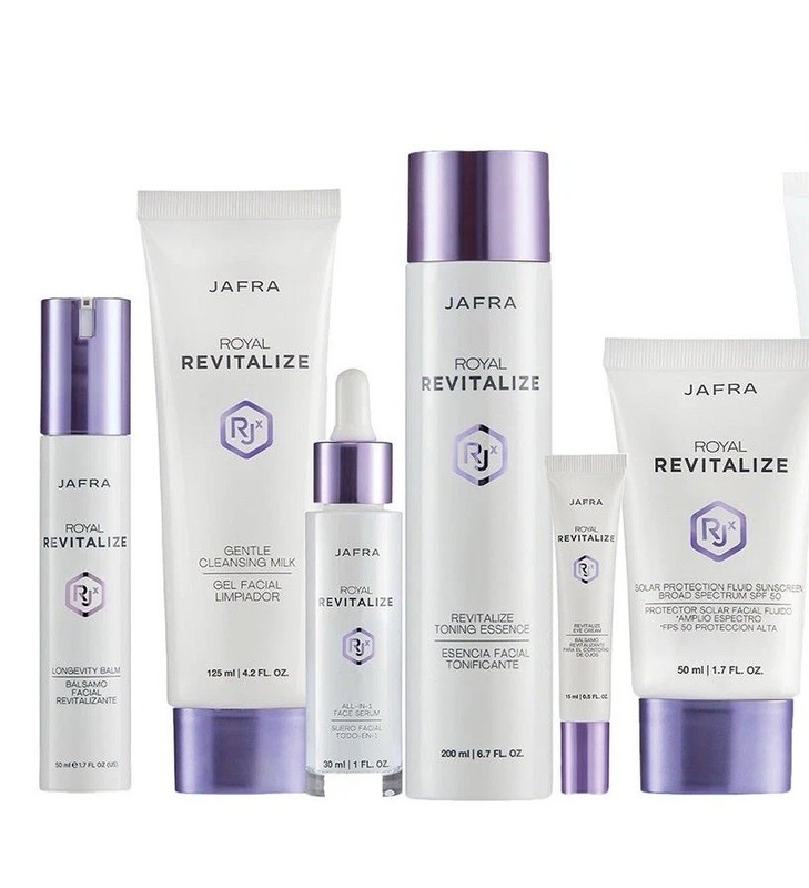 New Royal Revitalize, Rejuvenating Bundle Look Younger In 4 Weeks 6 Piece Set