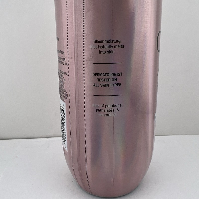 Olay Super Serum Anti-Aging Body Lotion, 24Hr Long Lasting Hydration, 18.5 fl oz gallery