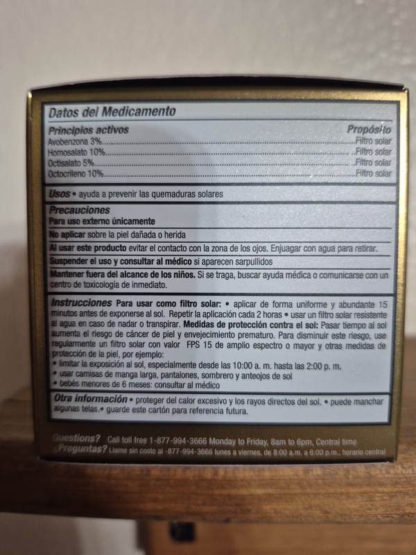 Cicatricure Gold Lift Women's Anti Aging Face Moisturizer Day Cream (1.7 fl Oz) gallery