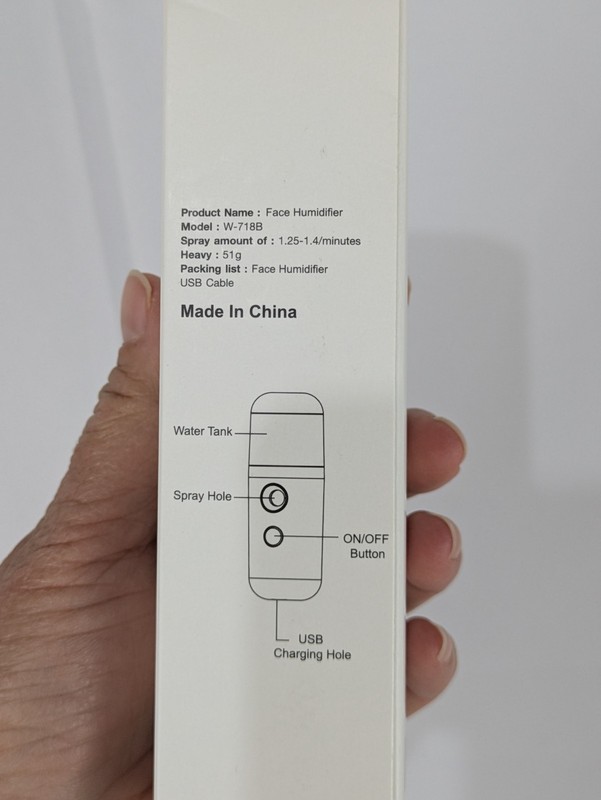Innisfree Mini Face Humidifier USB Charge Cable Included New In Box gallery