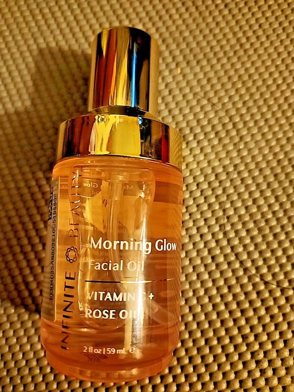 MORNING GLOW FACIAL OIL WITH VITAMIN C & ROSE OIL