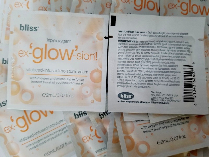 25 BLISS Triple Oxygen ex-GLOW-sion Vitabead Infused Moisture Cream 0.07oz ea gallery