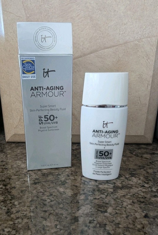 It Cosmetics Anti-Aging ARMOUR Super Smart Skin Perfecting Beauty Fluid SPF 50+