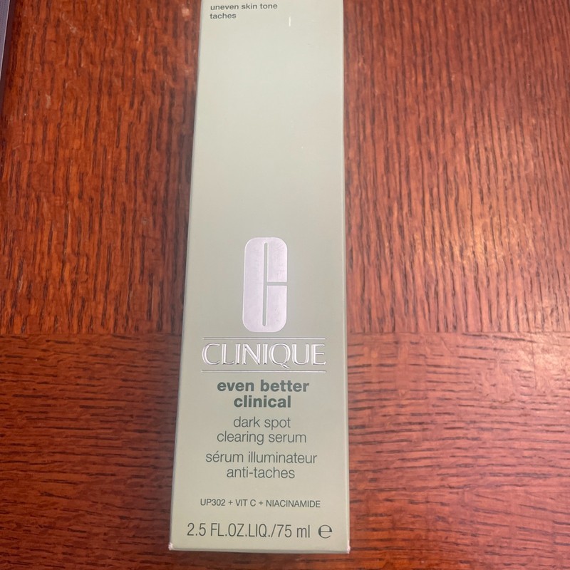 Clinique Even Better Clinical Dark Spot Clearing Serum & Brightening Essence Lot