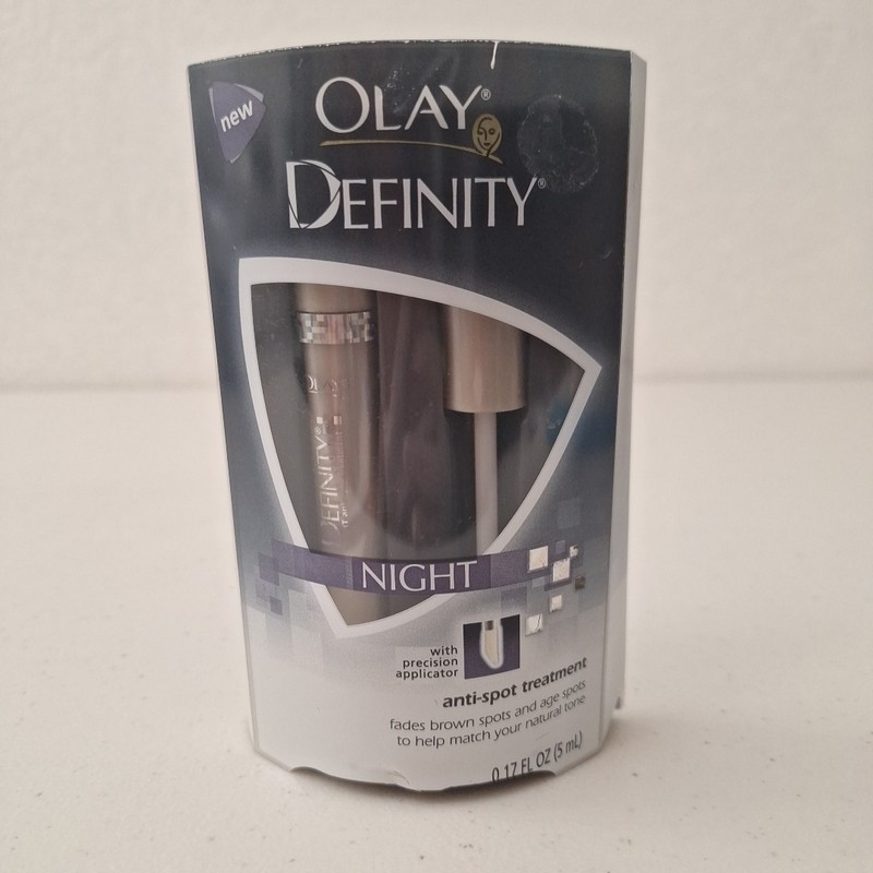Olay Definity Night Anti-Spot Treatment .17 Oz Fades Brown & Age Spots NEW RARE gallery