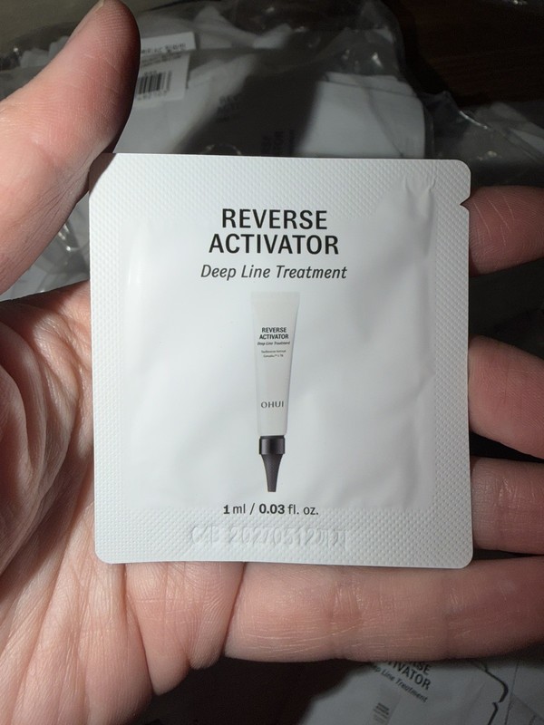 O HUI REVERSE ACTIVATOR Deep Line Treatment 1ml x 60pcs gallery