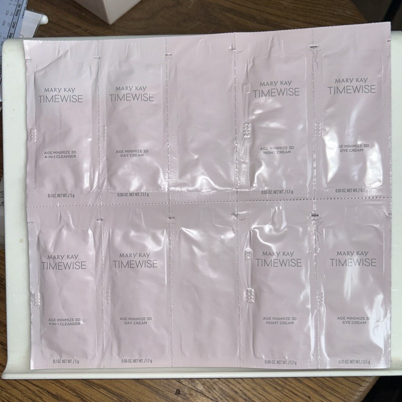 Mary Kay Discontiued Timewise Age Minimize 3D Sample Strips Normal/Dry 2 Sets