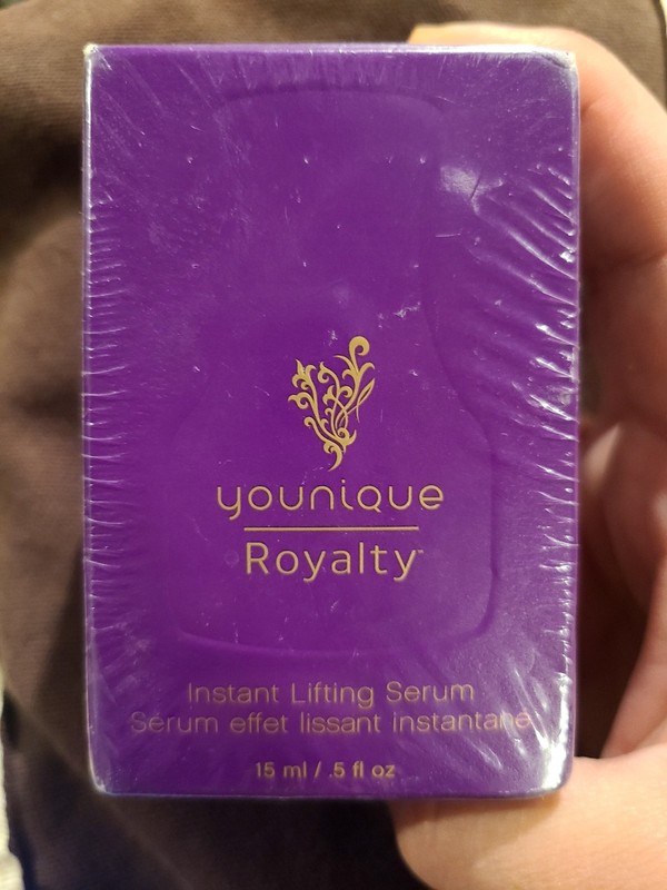 New Younique Royalty Instant Lifting Beauty Serum 0.5oz 15ml Factory Sealed
