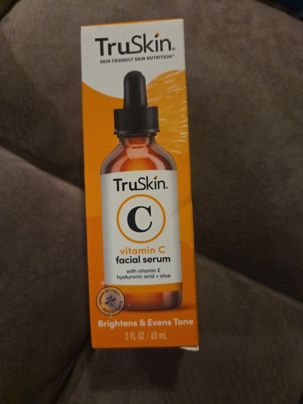 TruSkin Vitamin C Facial Serum w/Vitamin E, Aloe & Hyaluronic acid 2 oz