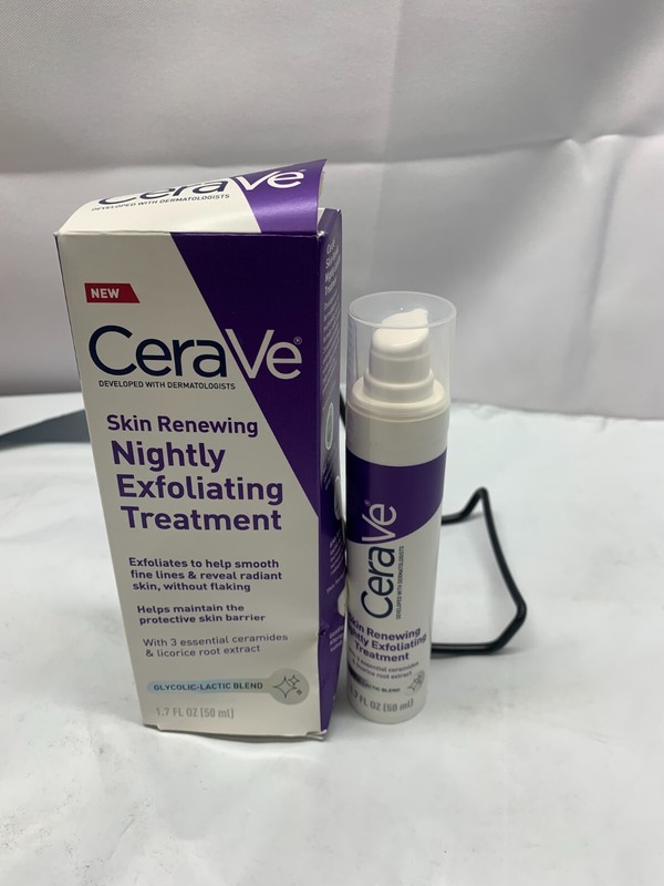 CeraVe Skin Renewing Nightly Exfoliating Treatment Serum-1.7 fl oz*New-Box Damag