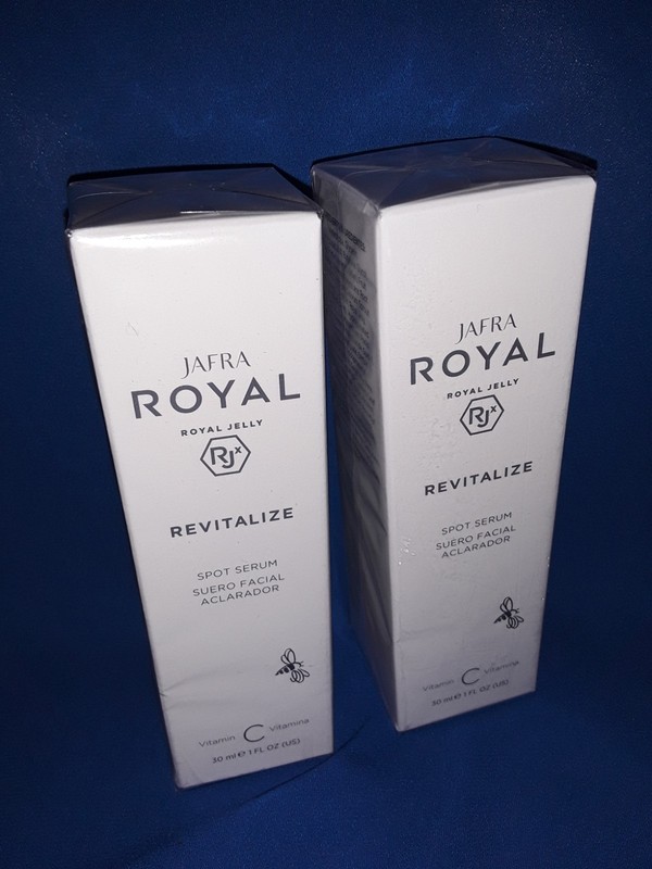 Jafra Set of 2 Royal Revitalize Spot Serum w/Vitamin C Fullsize Fresh & New
