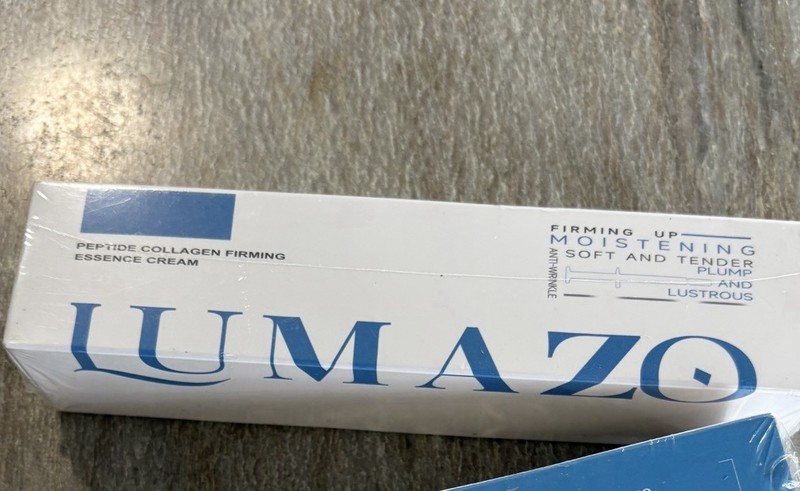 Set LUMAZO Peptide Collagen Moisturizer & ZYVARN Essence Cream Peptide Tighten gallery