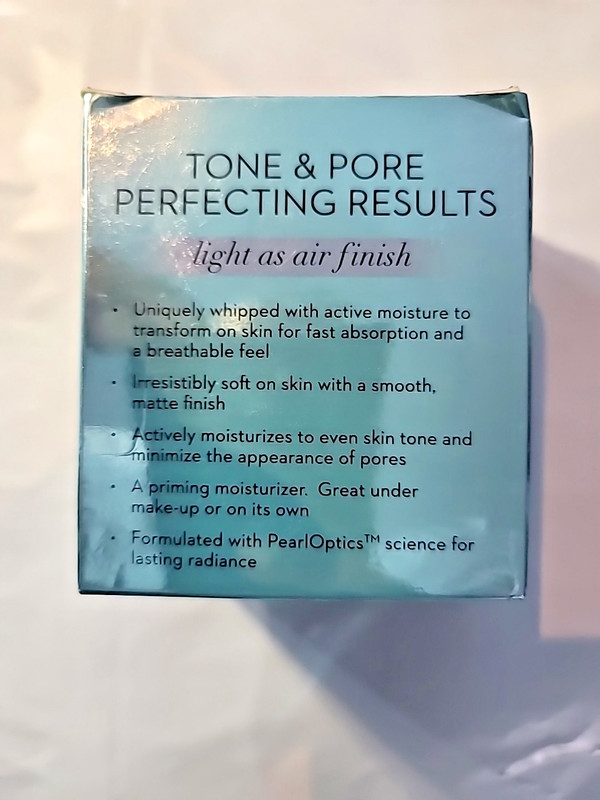 Olay Total Effects Whip Active Moisturizer w/ Sunscreen Spf25 See Description gallery